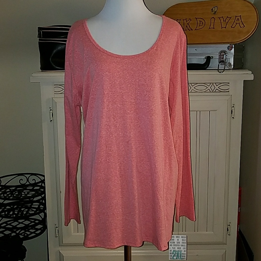 NWT Lynnae Shirt!!!